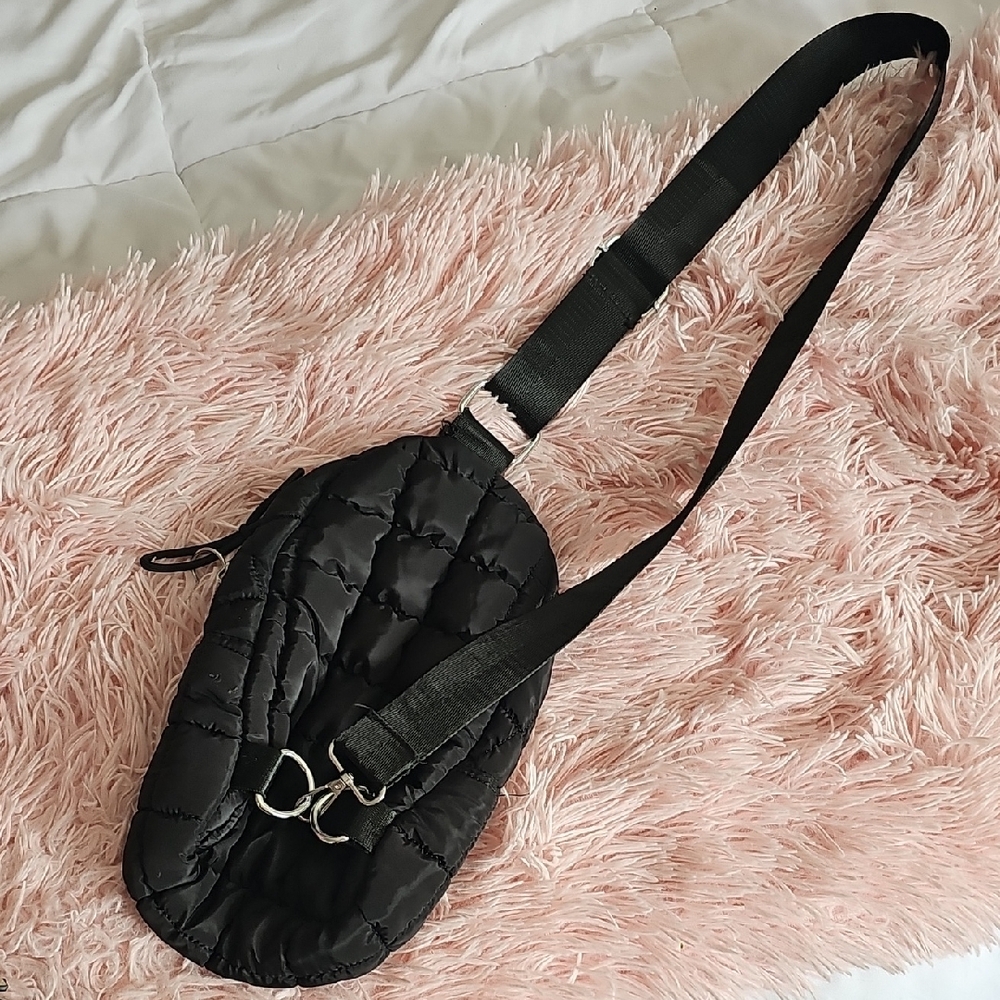 Quilted Black Crossbody Sling Bag - Picture 2 of 6